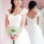 Bạn nên ưu tiên tiêu chí váy cưới thoải mái, giảm tối đa áp lực lên vùng bụng.